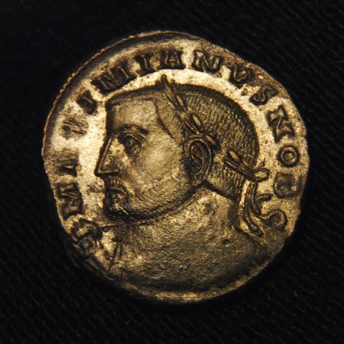 Constantius-Chlorus-From-Lugdunum